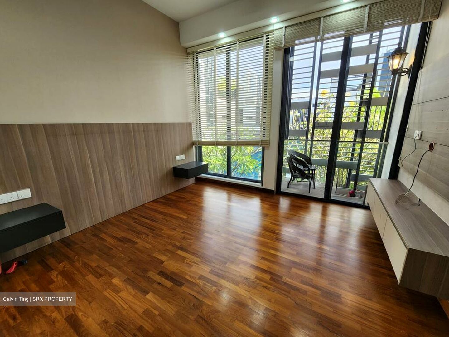 Sunrise Avenue (D28), Terrace #495990041